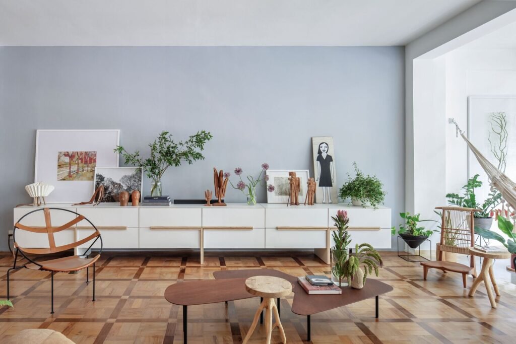 Apartamento Korngold / Ana Sawaia Arquitetura