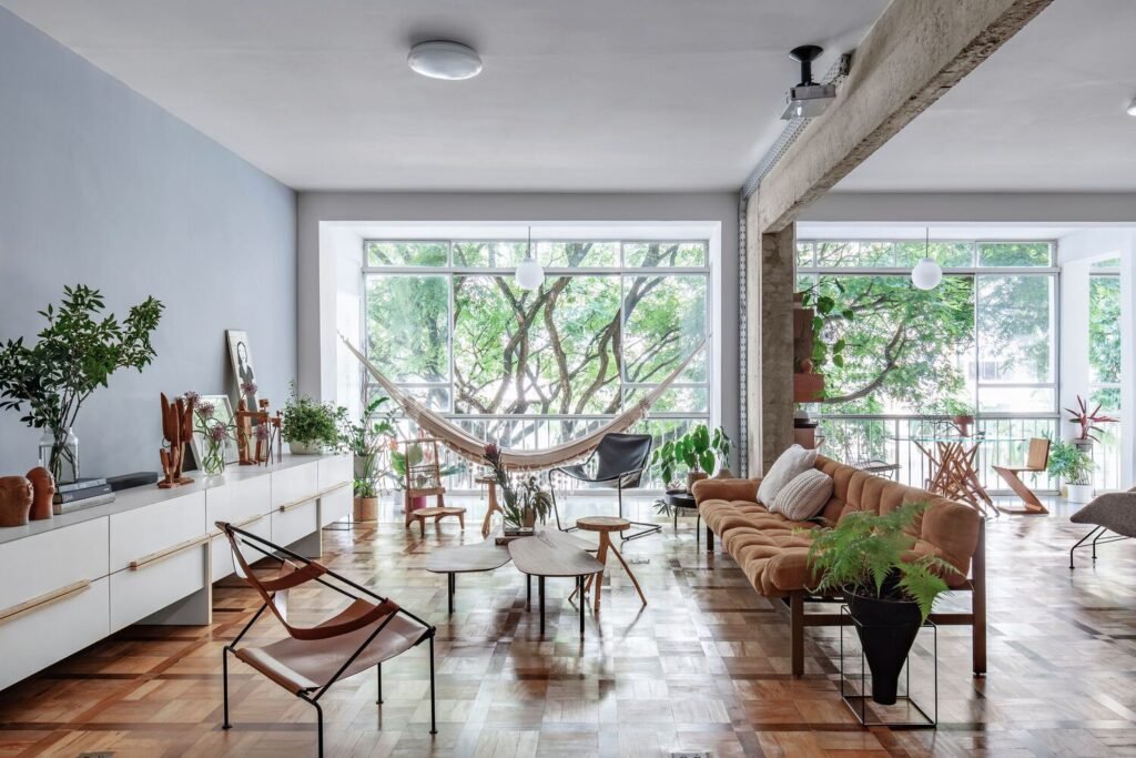 Apartamento Korngold / Ana Sawaia Arquitetura