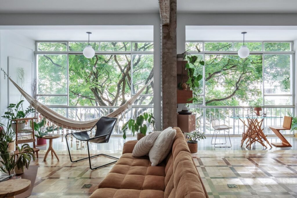Apartamento Korngold / Ana Sawaia Arquitetura