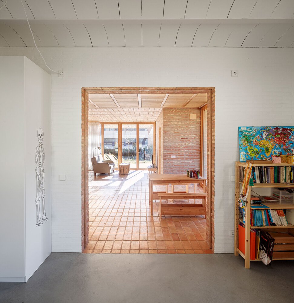 Casa LA / Alventosa Morell Arquitectes