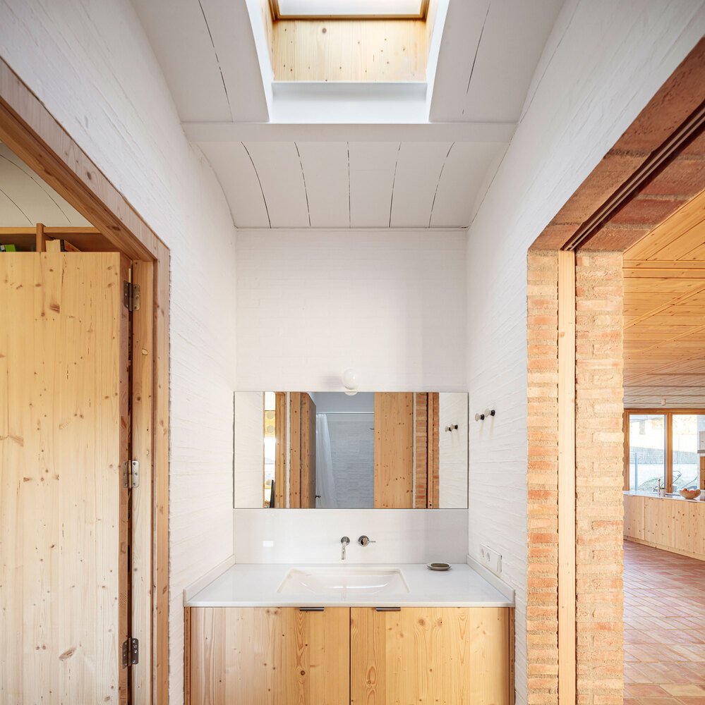 Casa LA / Alventosa Morell Arquitectes