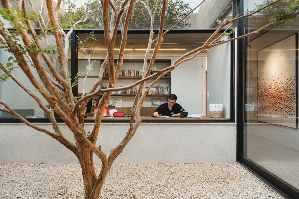Casa Q U A D R O S / gruta.arquitetos