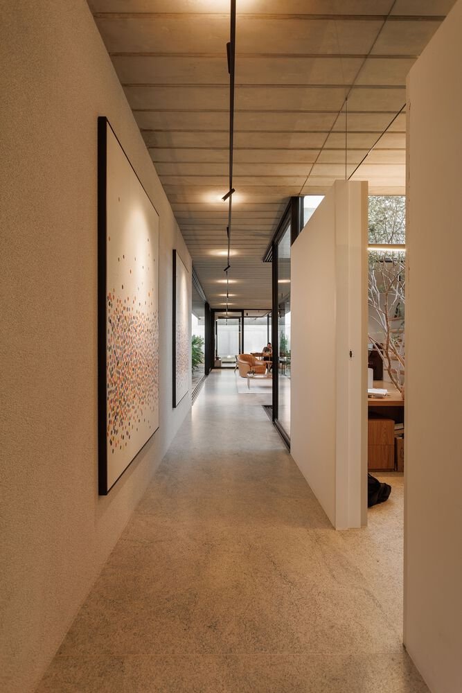 Casa Q U A D R O S / gruta.arquitetos