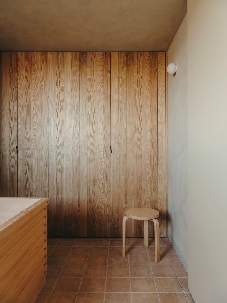 Casa TD / Skye Maunsell Studio + Jordi Veciana + Juan Gurrea Rumeu