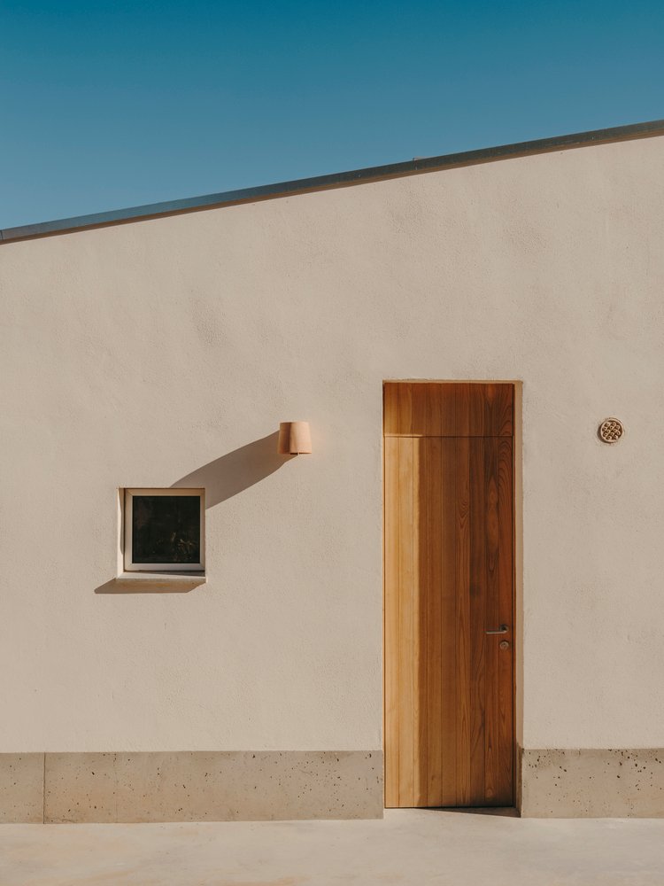 Casa TD / Skye Maunsell Studio + Jordi Veciana + Juan Gurrea Rumeu