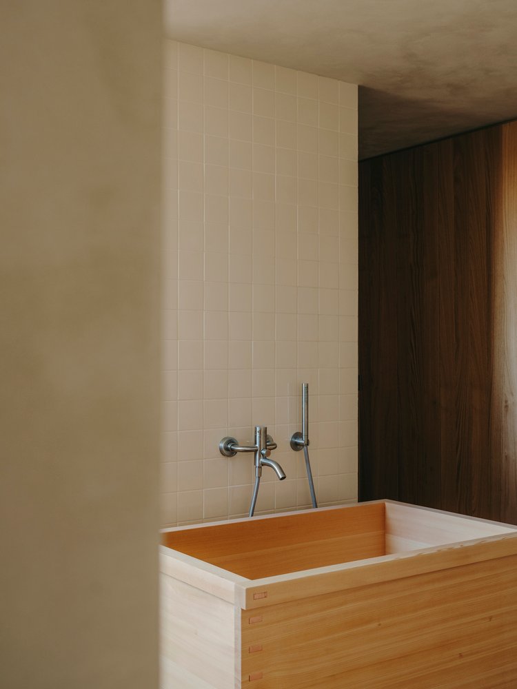Casa TD / Skye Maunsell Studio + Jordi Veciana + Juan Gurrea Rumeu