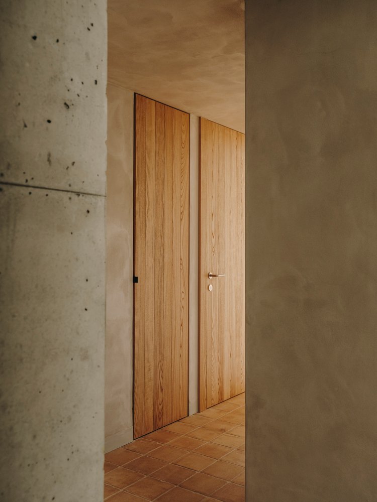 Casa TD / Skye Maunsell Studio + Jordi Veciana + Juan Gurrea Rumeu