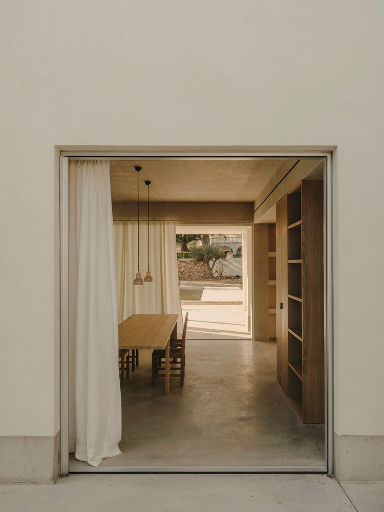 Casa TD / Skye Maunsell Studio + Jordi Veciana + Juan Gurrea Rumeu