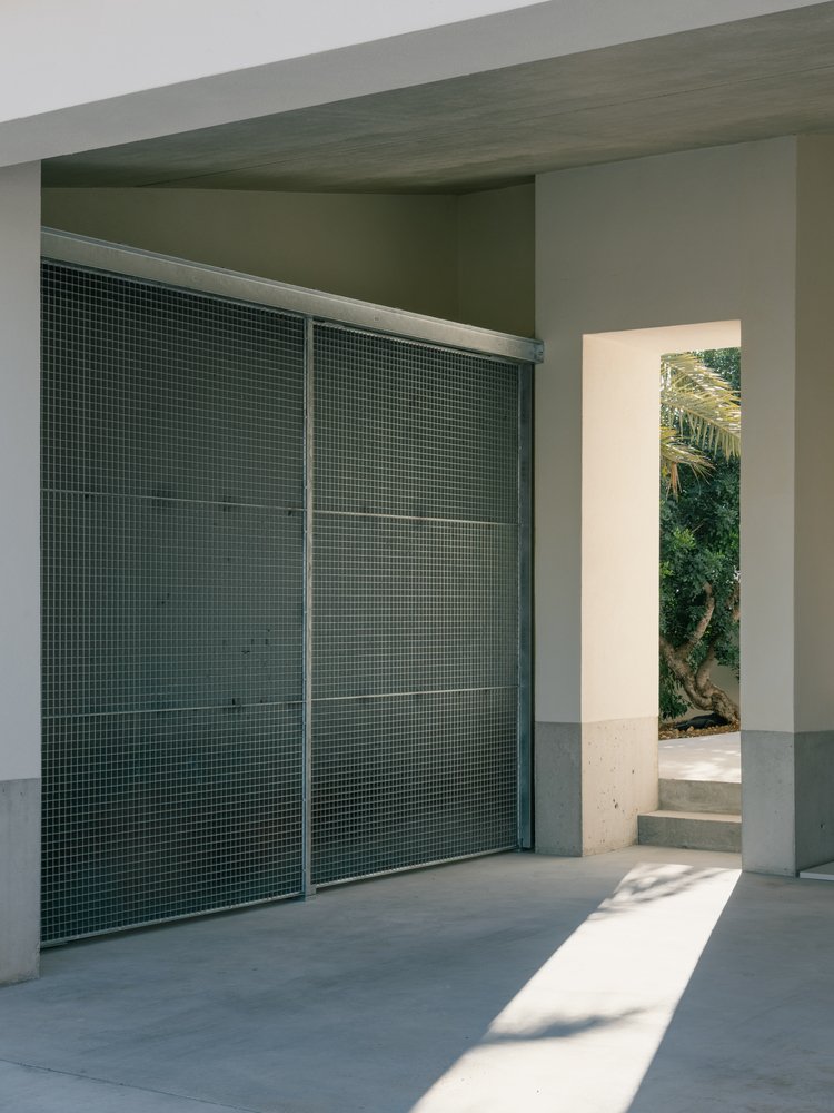 Casa TD / Skye Maunsell Studio + Jordi Veciana + Juan Gurrea Rumeu