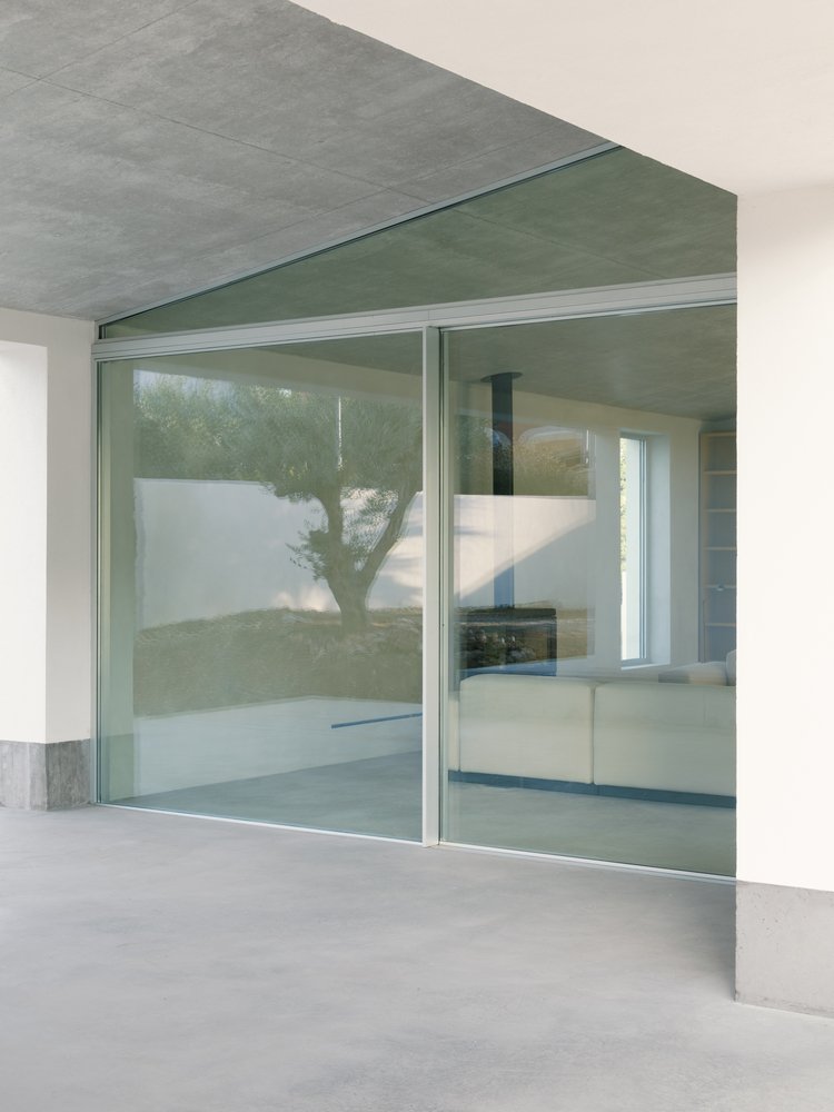 Casa TD / Skye Maunsell Studio + Jordi Veciana + Juan Gurrea Rumeu