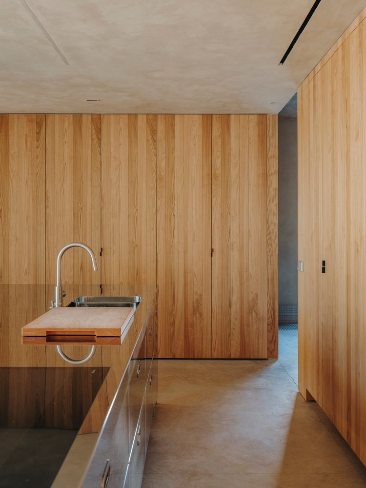Casa TD / Skye Maunsell Studio + Jordi Veciana + Juan Gurrea Rumeu