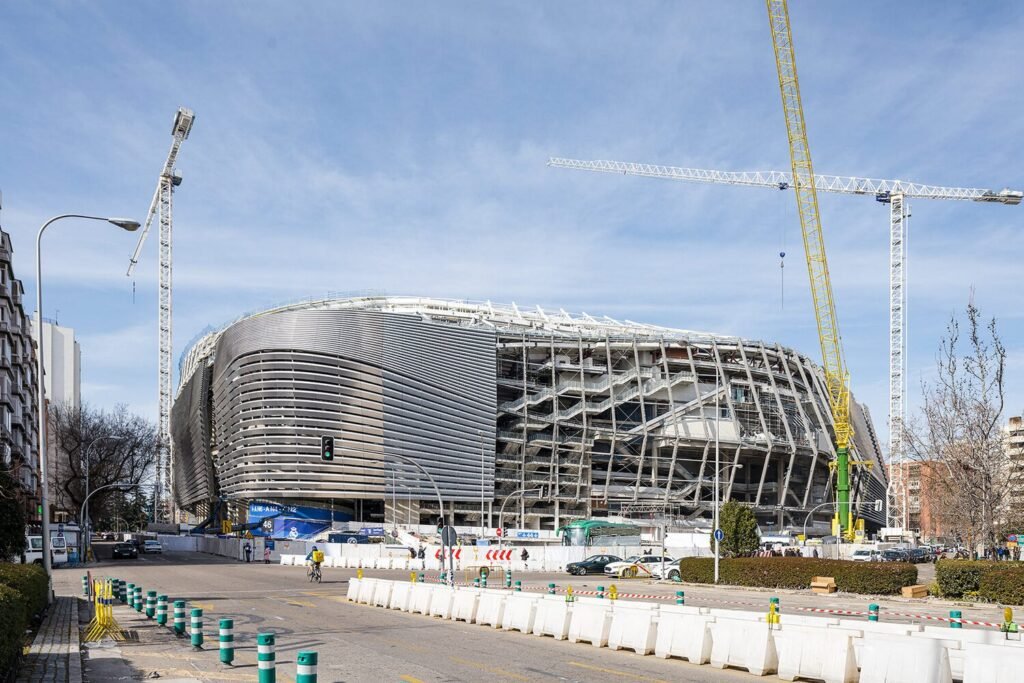Conversión del Estadio Santiago Bernabéu / gmp Arquitectos + L35 Arquitectos + Ribas & Ribas Arquitectos