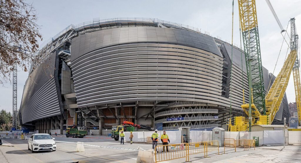 Conversión del Estadio Santiago Bernabéu / gmp Arquitectos + L35 Arquitectos + Ribas & Ribas Arquitectos