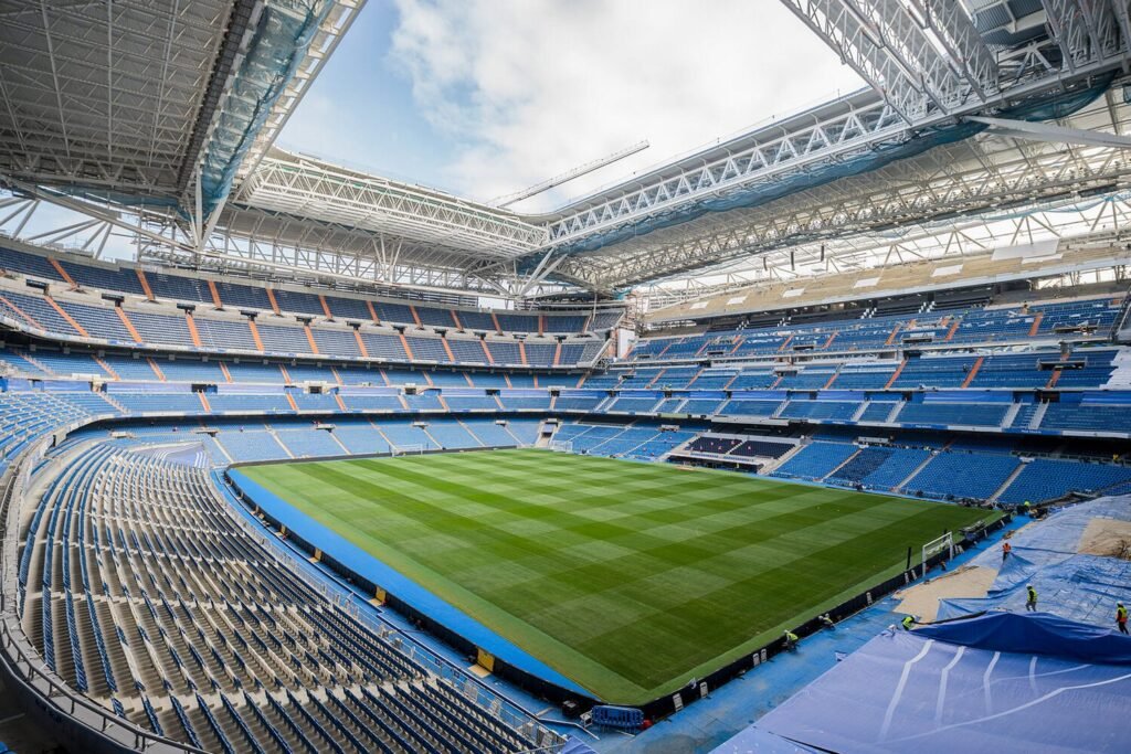 Conversión del Estadio Santiago Bernabéu / gmp Arquitectos + L35 Arquitectos + Ribas & Ribas Arquitectos