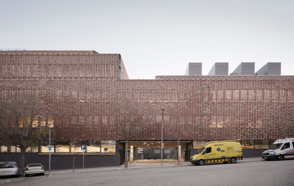 Instituto de Investigación del Hospital de Sant Pau / Pich Aguilera Arquitectes + 2BMFG