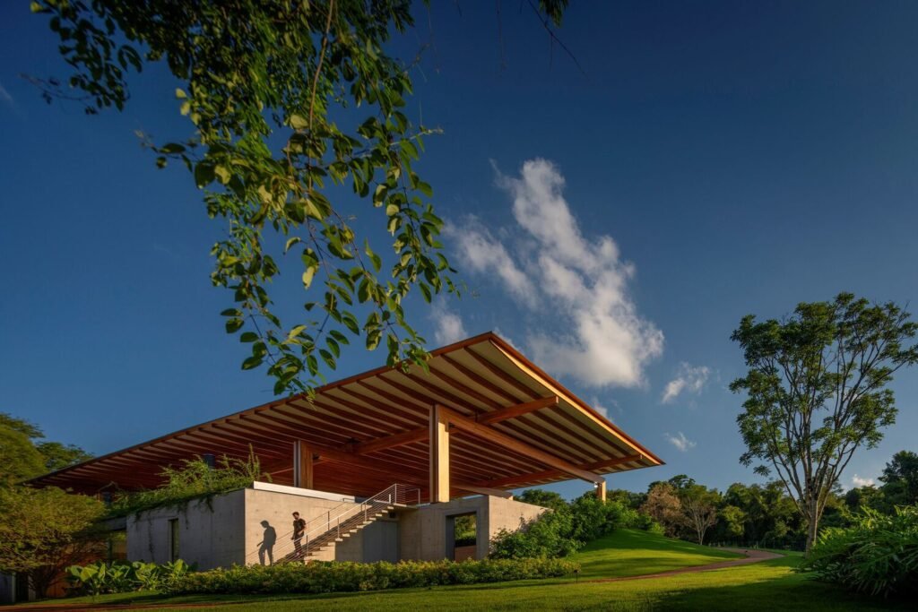 Residencia RDJ / Jacobsen Arquitetura