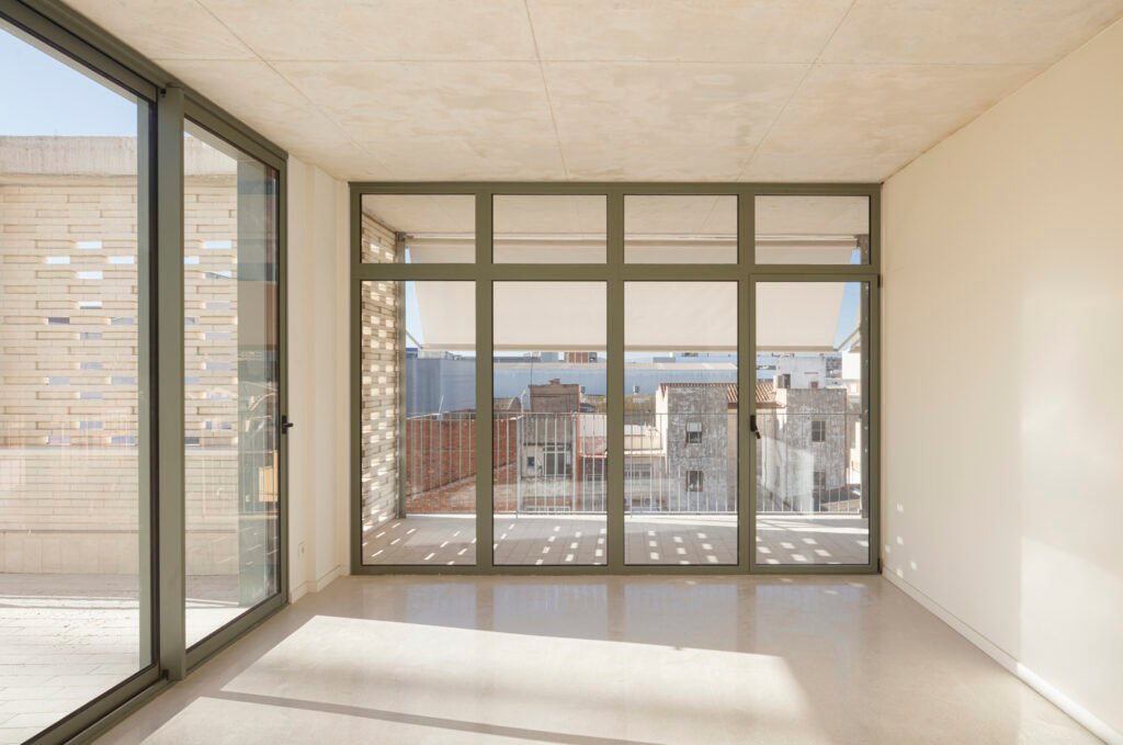 37 Dwellings in L'Hospitalet de Llobregat / b720 Fermín Vázquez Arquitectos