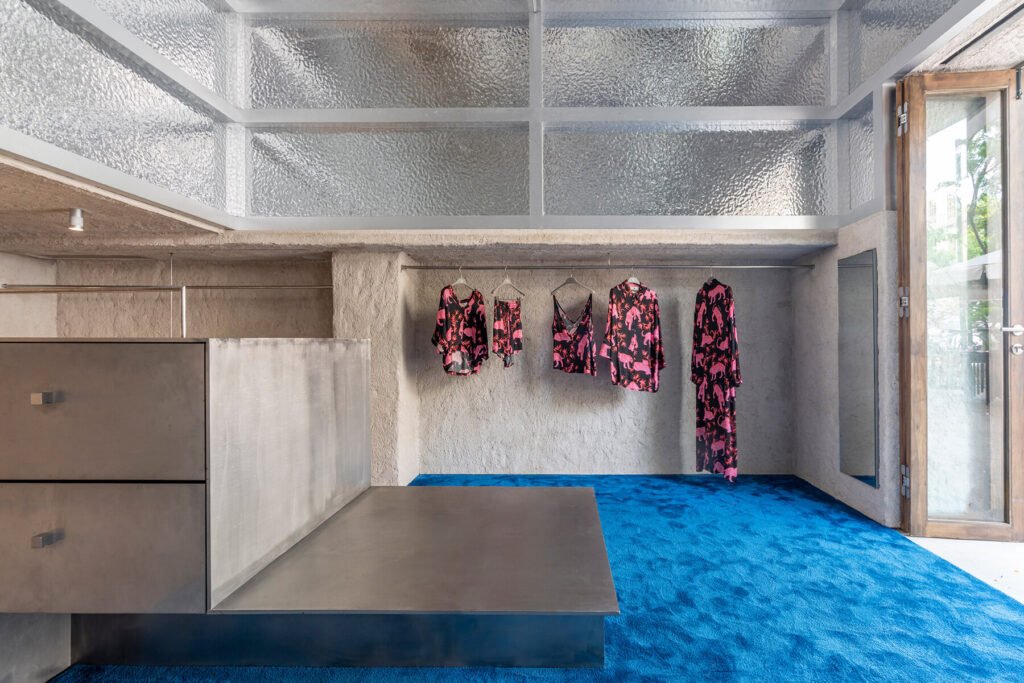 Tienda Insignia Polonio en Ibiza / Raúl Sánchez Architects