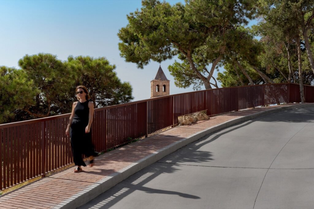 Jardín Mirador en la Alcazaba-Fortaleza de Vélez-Málaga / Terral Arquitectos