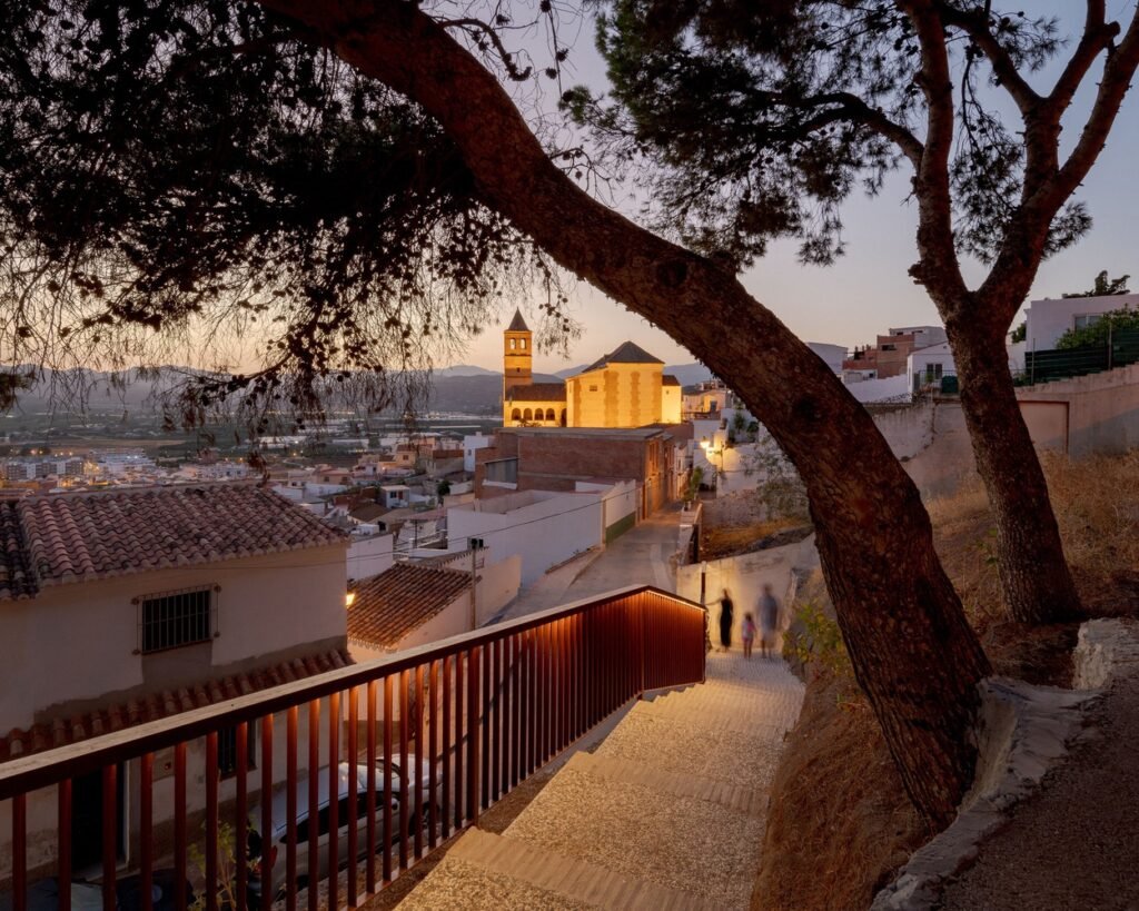 Jardín Mirador en la Alcazaba-Fortaleza de Vélez-Málaga / Terral Arquitectos