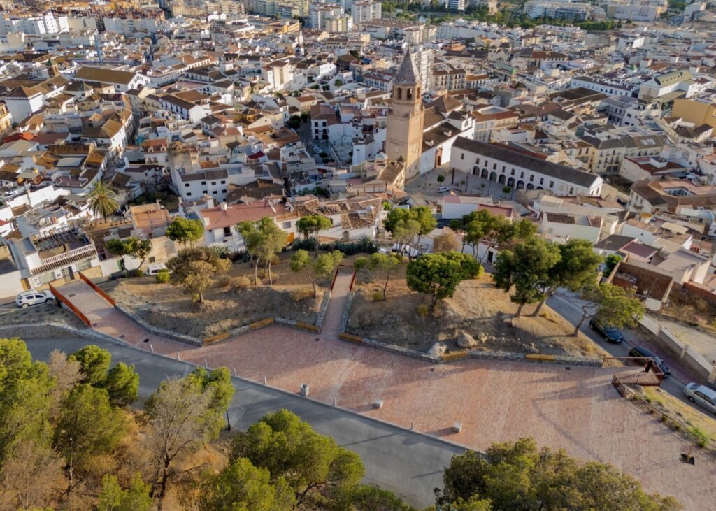 Jardín Mirador en la Alcazaba-Fortaleza de Vélez-Málaga / Terral Arquitectos
